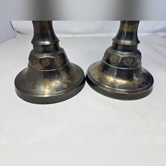Pair of Vintage Solid Brass Etched Large Candle Holders Wide Bass Oxidation Tone - Picture 7 of 14